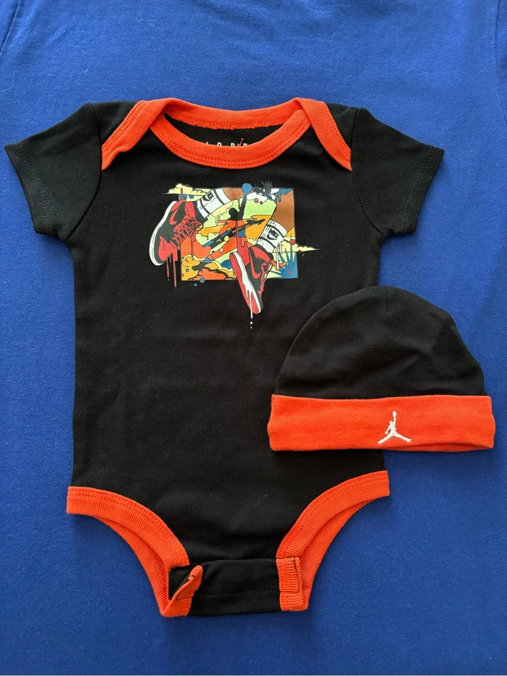 Nike Air Jordan 2-Piece set Newborn 0-6 Months